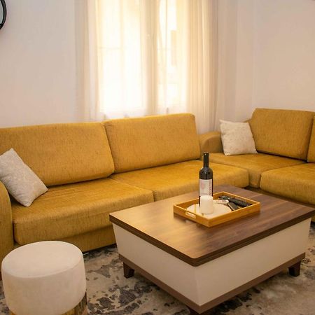 City Center/Navarinou Classical Style Apt-King Bed 테살로니키 외부 사진